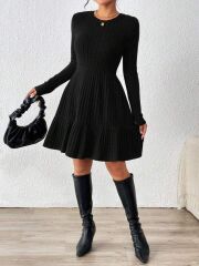 Kadın Uzun Kollu Bisiklet Yaka Kemersiz Eteği Pileli şardonlu Kaşkorse Elbise