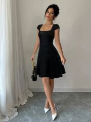 Kadın Kısa Kollu Geometrik Yakalı Janjan Krep Elbise