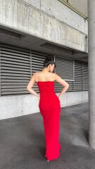 Kadın Ip Askılı Gipe Detay Maxi Boy Yırmaçlı Elbise