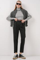 6686 Pileli Kemerli Kumaş Pantolon - Siyah