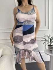 Kadın V Yaka Askılı Eteği Volanlı Yırtmaç Detay Desenli Dalgıç Büyük Beden Elbise