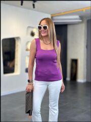 Kare Yaka Kalın Askılı Beyaz Triko Bluz