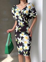 Kadın Dalgıç Kumaş V Yaka çiçek Desenli Kuşaklı Kalem Elbise