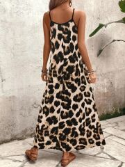 Kadın Ip Askılı Geniş V Yakalı Leopar Desenli Süprem Elbise