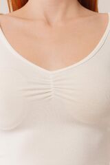 Geniş Yaka Beyaz Basic Body Bluz