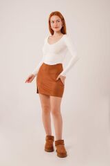 Geniş Yaka Beyaz Basic Body Bluz