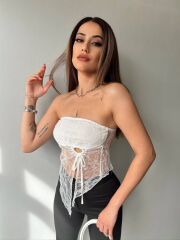 Kadın Göğüs Ve Sırt Dekolteli Transparan Dantel Detay Bluz