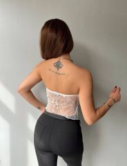 Kadın Göğüs Ve Sırt Dekolteli Transparan Dantel Detay Bluz