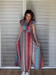 Kadın Kısa Kollu V Yakalı Desenli Yandan Yırtmaçlı Süprem Elbise