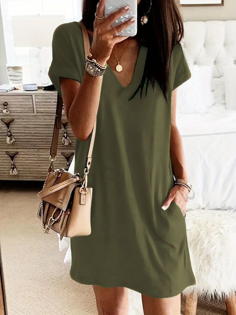 Kadın Kısa Kollu V Yakalı Cepli Kısa Viskon Elbise