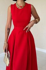 Kırmızı Halter Yaka Kloş Elbise