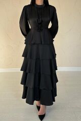 Siyah Saten Büzgülü Kat Kat Elbise