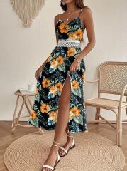 Kadın Ip Askılı V Yakalı Bel Güpür çiçek Desenli Yandan Yırtmaçlı Maksi Süprem Elbise