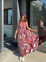 Kadın Halter Yakalı Omuzlardan Açık Kuşaklı Maksi Boy Desenli Süprem Elbise