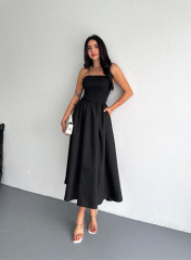 Straplez Pileli Elbise - Siyah