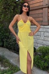 Göğsü Aksesuarlı Önü Yırtmaçlı Elbise 2899