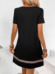 Kadın Kısa Kollu V Yakalı Etnik Desen şerit Detaylı Viskon Elbise