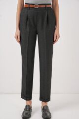 6686 Pileli Kemerli Kumaş Pantolon - Füme