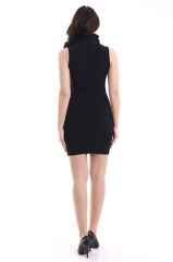 Kadın Kare Yaka Taş Detaylı Yaka Aksesuarlı Sandy Kumaş Fırsat Ürün Diz Üstü Elbise