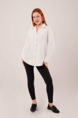 İnce Çizgi Detaylı Beyaz Gömlek