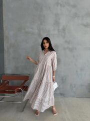 ÇİZGİLİ KETEN HAKİM YAKA DÜĞMELİ SALAŞ ELBİSE - Kahverengi