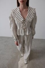 Bebe Yakalı Önü Bağlamalı Takım - Natür