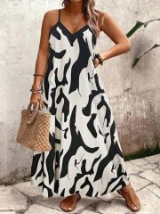 Kadın Ip Askılı Geniş V Yakalı Leopar Desenli Süprem Elbise