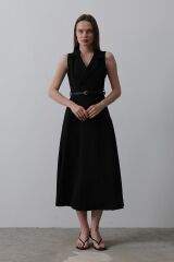 Sıfır Kollu Kemer Detaylı Elbise - Siyah