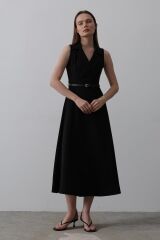 Sıfır Kollu Kemer Detaylı Elbise - Siyah