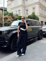 Kadın Bisiklet Yaka Asimetrik Kesim Atlet Detay Bluz Ve Yüksek Bel Bol Paça Pantolon Ikili Takım