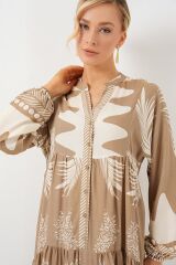 2423 Otantik Desenli Tesettür Elbise - M. Camel