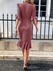 Kadın Kısa Kollu Yarı Balıkçı Yakalı Etek Ucu Fırfırlı Midi Ithal Krep Elbise