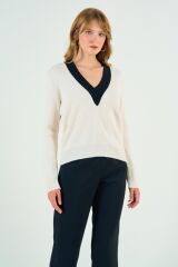 V Yaka Triko Kazak - Krem-Siyah