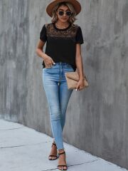 Kadın Kısa Kollu Yuvarlak Yaka ön Dantel Detaylı Viskon Bluz