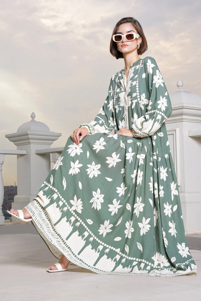 2423 Otantik Desenli Tesettür Elbise - Çağla