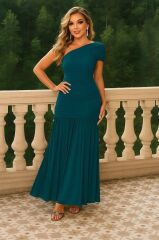 Kadın Asimetrik Yaka Detaylı Omuzu Açık Büzgülü Yırtmaçlı Sandy Elbise