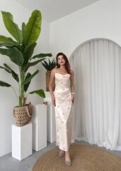 Dora Çiçek Detaylı Elbise