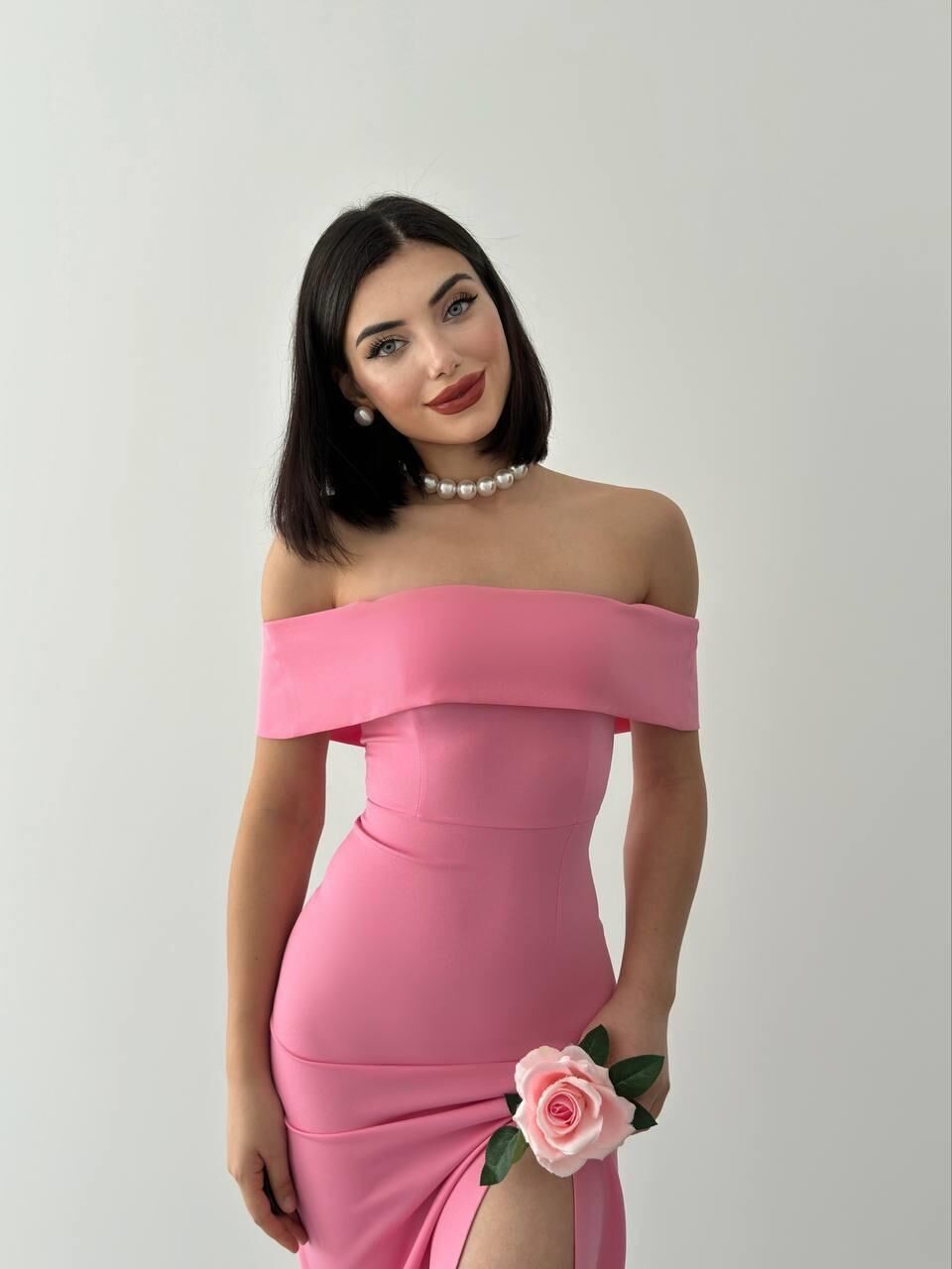 MADONNA YAKA UZUN ELBİSE