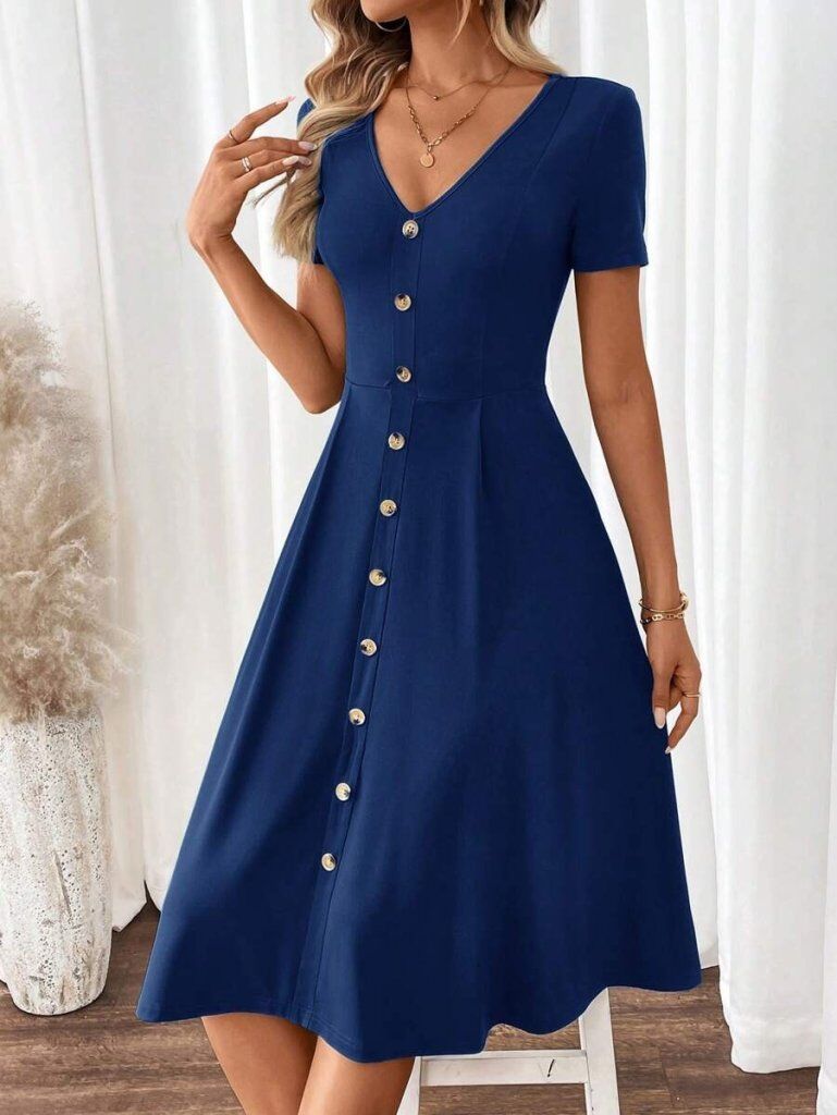 Kadın Kısa Kollu V Yakalı önden Düğmeli A Kesim Dokuma Elbise