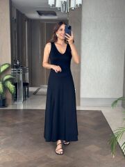 Kadın Askılı V Yakalı Yırtmaçlı Viskon Elbise