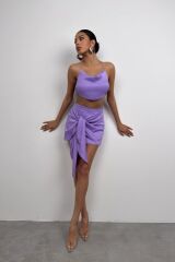 Degaje Yaka Sırt Detay Bluz