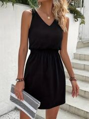 Kadın V Yakalı Belinde Gipe Detay Krep Elbise