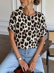 Kadın Kısa Kollu Bisiklet Yaka Arkadan Fiyonk Detaylı Leopar Süprem Bluz