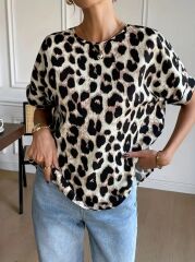 Kadın Kısa Kollu Bisiklet Yaka Arkadan Fiyonk Detaylı Leopar Süprem Bluz