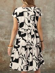 Kadın Kısa Kollu Bisiklet Yaka Desenli Fırfırlı Süprem Elbise