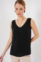 V Yaka Sıfır Kol Bluz 950 - Siyah