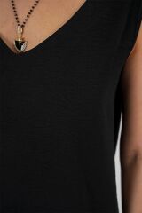 V Yaka Sıfır Kol Bluz 950 - Siyah