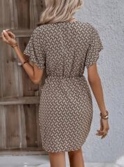 Kadın Kısa Yarasa Kollu önden Kruvaze Yaka Detaylı önden Bağlamalı Desenli Süprem Elbise