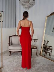 Kadın Omuz Askılı Derin Yırtmaç Detay Maxi Boy Elbise