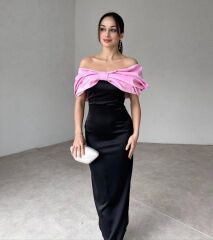 Pembe Önü Fiyonklu Elbise